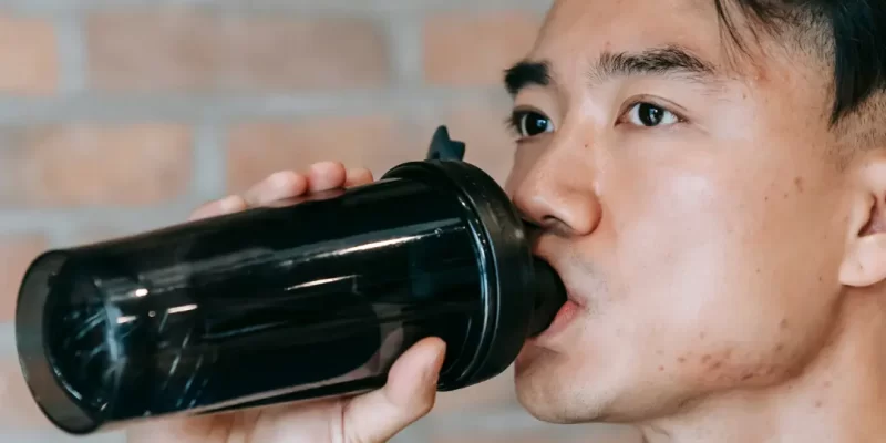 Blender Bottles Vs. Personal Blenders